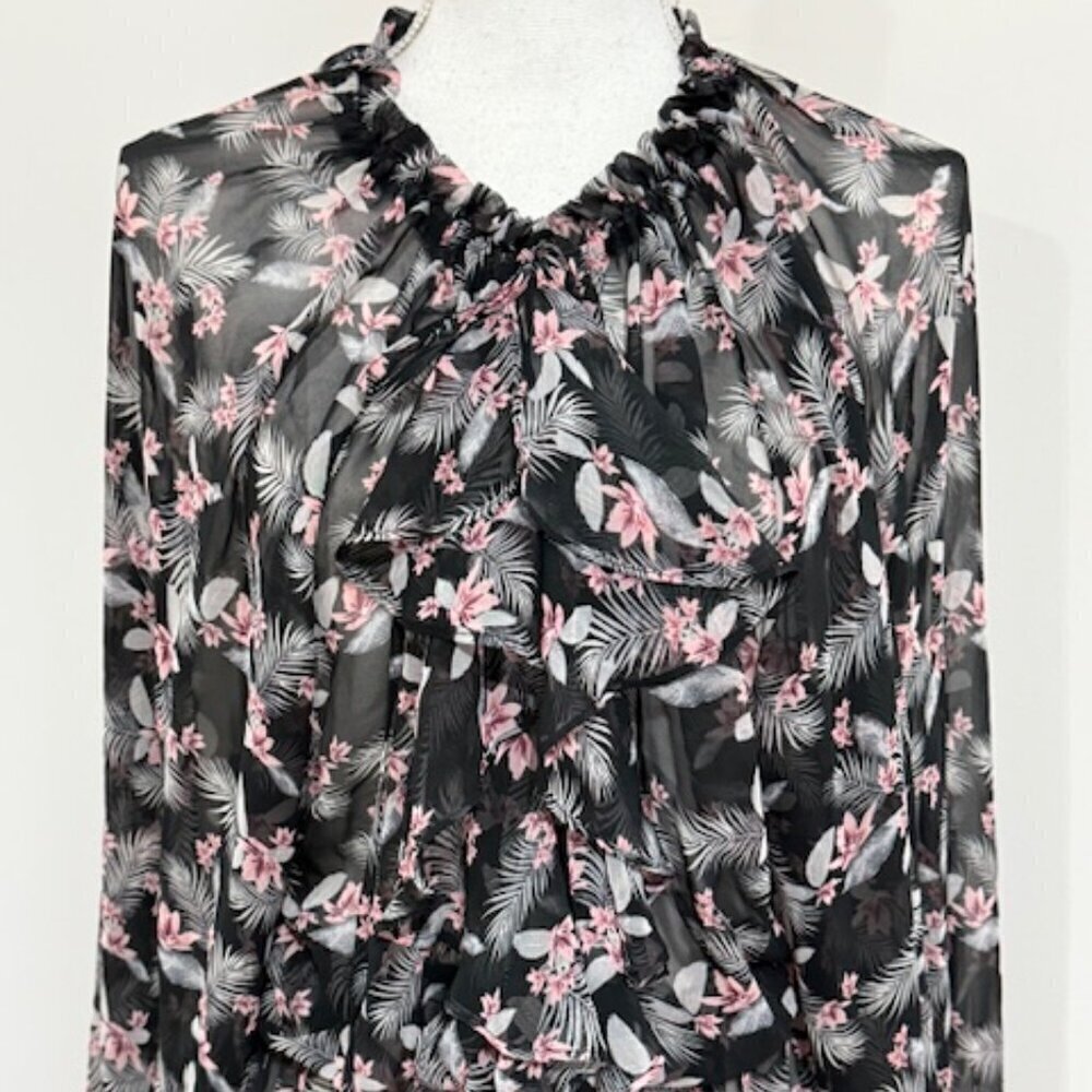 Victoria's Secret Chiffon Kimono Robe Duster Sheer Black Floral Size XS/S NWT - Picture 3 of 8